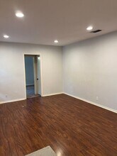 909 Sunnyvale Dr in Arlington, TX - Building Photo - Building Photo