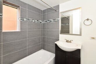 725 N Throop St in Chicago, IL - Building Photo - Building Photo