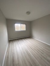 11 Garshan Rd in Dartmouth, NS - Building Photo - Building Photo