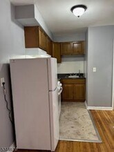 120 W 3rd Ave-Unit -6 in Roselle, NJ - Building Photo - Building Photo