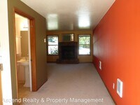 7865 SW Fanno Creek Dr photo'