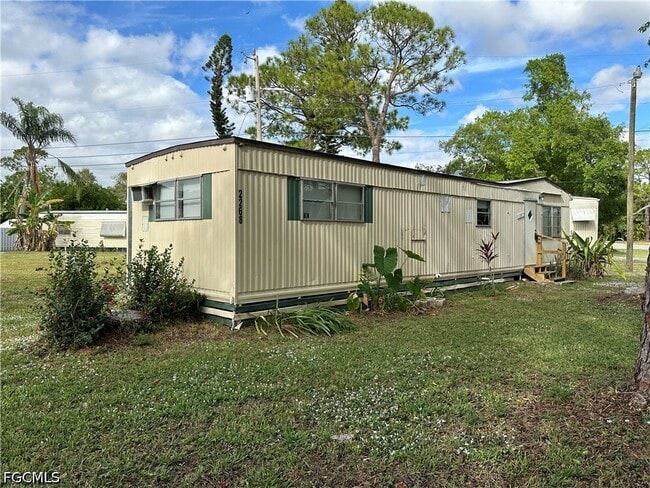 property at 2268 Carlisle Ln