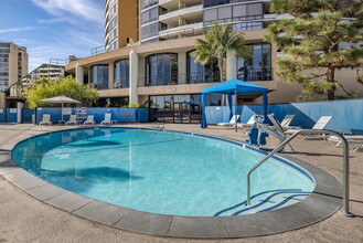 The Promenade at Marina City Club in Marina Del Rey, CA - Foto de edificio - Building Photo