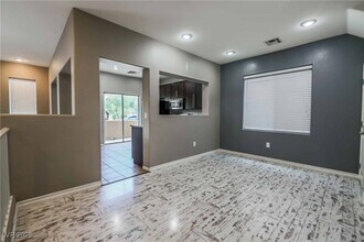 10633 W Double Spring Ct in Las Vegas, NV - Building Photo - Building Photo