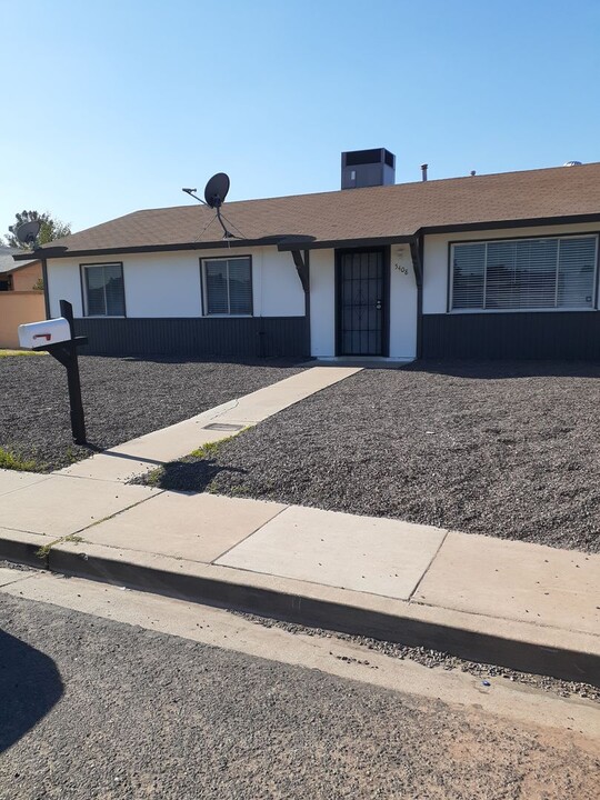 5408 S 44th Pl in Phoenix, AZ - Building Photo