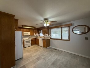 7918 N Hughes Dr in Spokane, WA - Building Photo - Building Photo