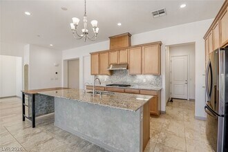 2532 Ballatore St in Henderson, NV - Building Photo - Building Photo