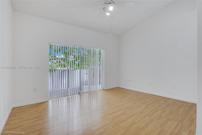 1851 NW 96th Terrace in Pembroke Pines, FL - Building Photo - Building Photo