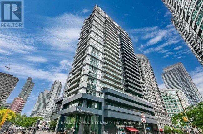 352-2352 Front St W