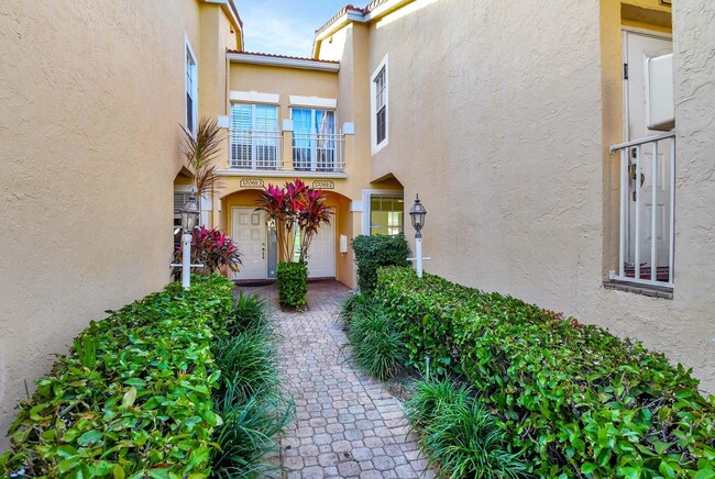 17061 Emile St in Boca Raton, FL - Building Photo - Building Photo