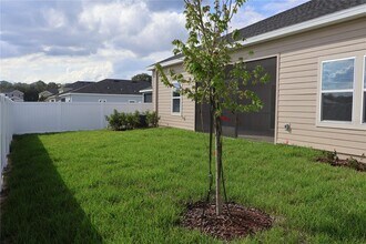 3260 NE 40th Ln in Ocala, FL - Building Photo - Building Photo
