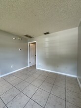 3020 Allred Dr-Unit -C in Auburndale, FL - Building Photo - Building Photo