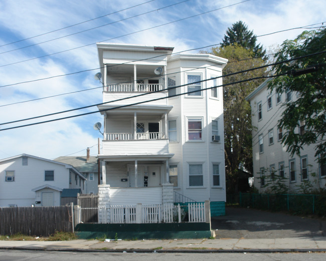 321 Lawrence St in Lawrence, MA - Foto de edificio - Building Photo