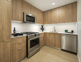 Cypress Co-Living in Los Angeles, CA - Foto de edificio - Building Photo