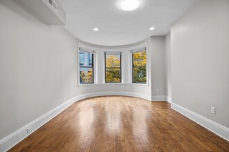 907 Boylston St, Unit 21 in Boston, MA - Building Photo - Building Photo