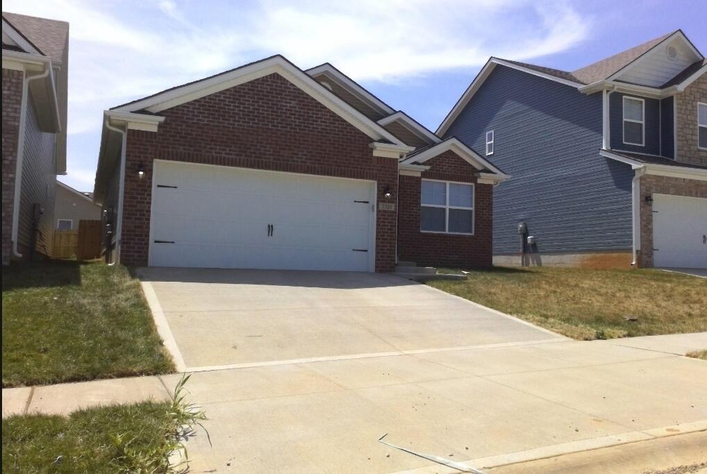 2321 Foster Dr in Lexington, KY - Building Photo