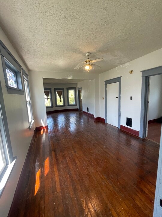 15 Cornwall Ave, Unit 1 st floor in Buffalo, NY - Building Photo