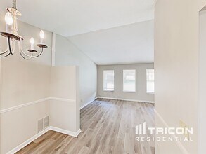 8405 Caledesi Island Dr in Tampa, FL - Foto de edificio - Building Photo