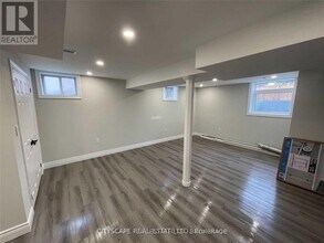 162 Ontario St S in Milton, ON - Building Photo - Building Photo