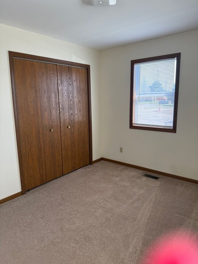 3137 Camereigh Dr in Springfield, IL - Building Photo - Building Photo