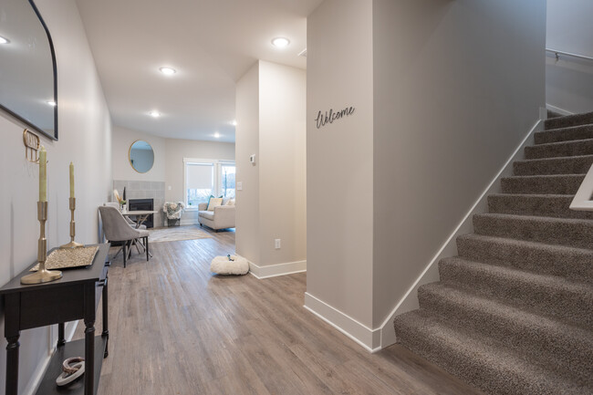 Eden Forest Townhomes in Grand Rapids, MI - Building Photo - Interior Photo