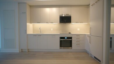 20-2420 Soudan Ave in Toronto, ON - Building Photo - Building Photo