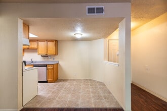3528 Tyson Pl NE in Albuquerque, NM - Building Photo - Building Photo