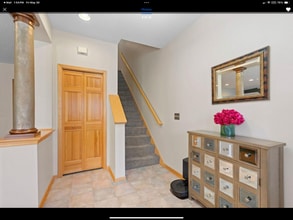 11183 Kinsley St in Eden Prairie, MN - Building Photo - Building Photo