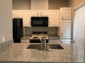 3702 Prescott Ave-Unit -4 in Dallas, TX - Building Photo - Building Photo