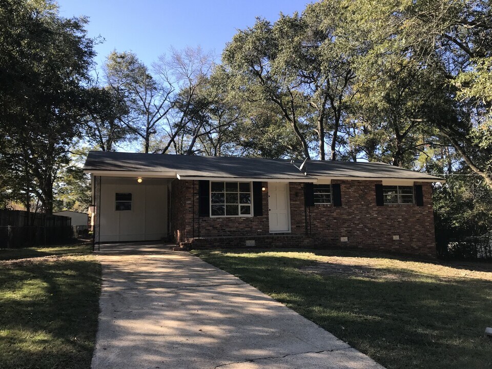 775 Wright Dr in Columbus, GA - Building Photo