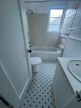 4721 5th Ave NE, Unit 1 in Seattle, WA - Building Photo - Building Photo