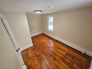 414 N State St, Unit 1/2 in Concord, NH - Building Photo - Building Photo