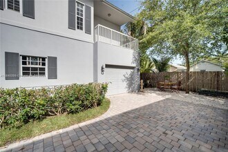 106 Florida Ave in Coral Gables, FL - Building Photo - Building Photo