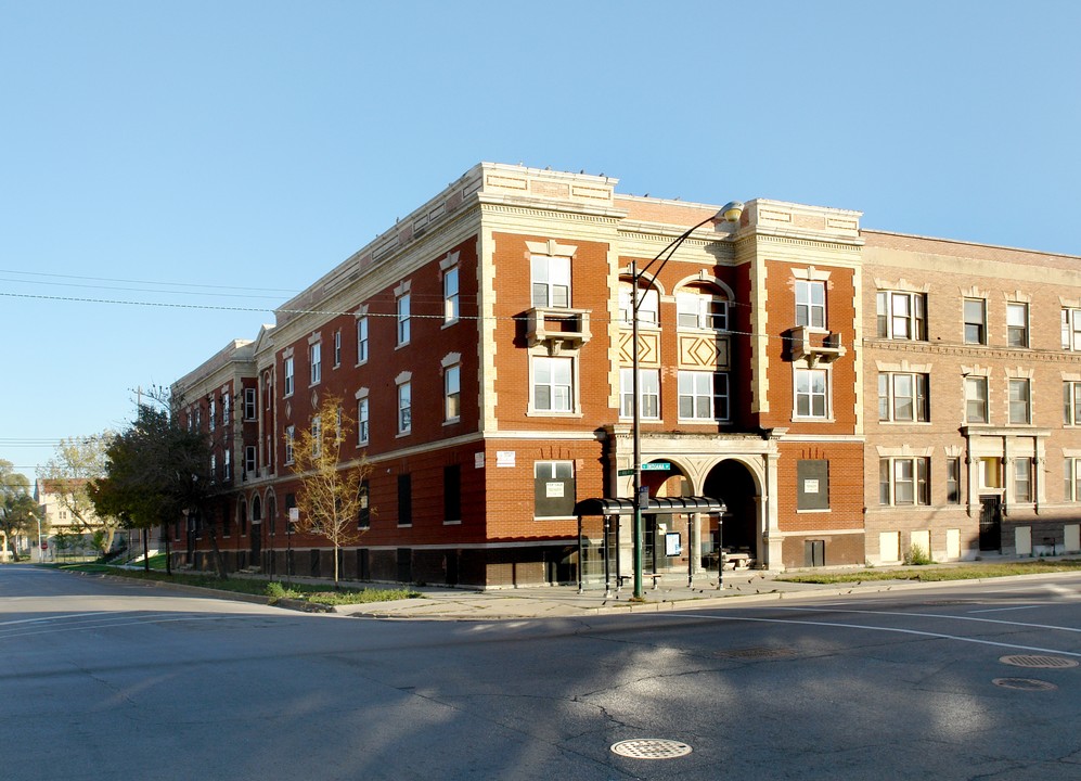 4601 S Indiana Ave in Chicago, IL - Building Photo