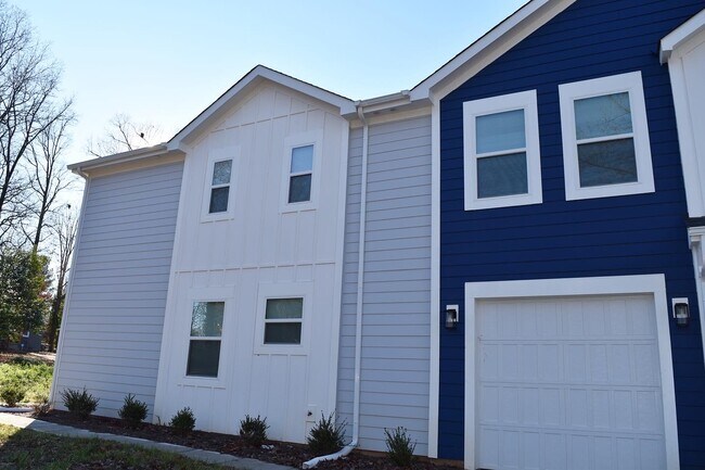 1300 Norris Ave in Charlotte, NC - Building Photo - Building Photo
