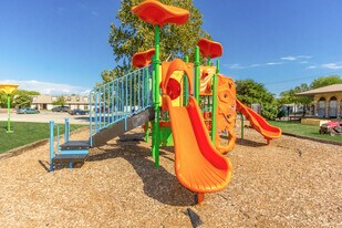 Madison on Dietrich Apartment Homes in San Antonio, TX - Building Photo