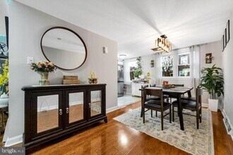 945 Fariston Dr in Drexel Hill, PA - Building Photo - Building Photo