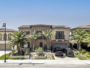 20300 Windsor Ln, Unit 09301 in Los Angeles, CA - Building Photo - Building Photo