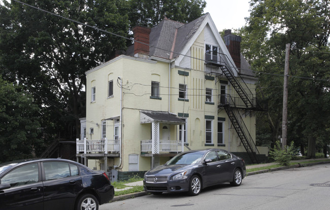 5401 Stanton Ave in Pittsburgh, PA - Building Photo - Building Photo