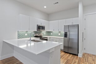 2990 Reagan St in Dallas, TX - Building Photo