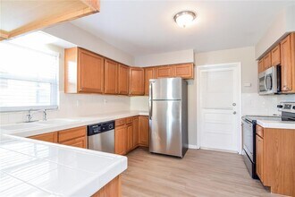 2112 Sylvester Ct in Lakeland, FL - Building Photo - Building Photo