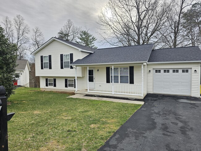 property at 189 Scarlet Oak Dr