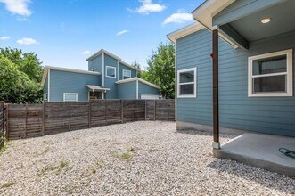 7101 Bennett Ave in Austin, TX - Building Photo - Building Photo