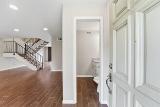 2325 Triway Ln in Houston, TX - Building Photo - Building Photo