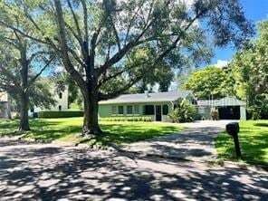 2221 Hawick Ln in Winter Park, FL - Foto de edificio - Building Photo