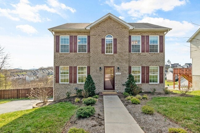 property at 555 Keystone Dr NW
