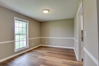 244 Marshall Dr in Clarksville, TN - Building Photo - Building Photo