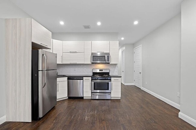 property at 1578 Eastern Pky