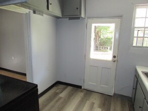 7 Burgess Ct in Sumter, SC - Foto de edificio - Building Photo