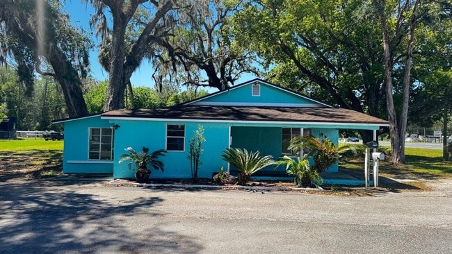 6130 Broad St in Brooksville, FL - Building Photo - Building Photo